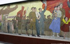 平壌地下鉄の壁画