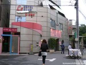 リーマンショック後に衰退。現在は出張型店が残るのみ