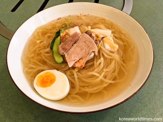 平壌冷麺が日本でも味わえる。神戸と東京に冷麺の名店あり