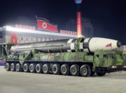 北朝鮮が新型ICBMとSLBM公開 ミサイル性能と北朝鮮の狙い