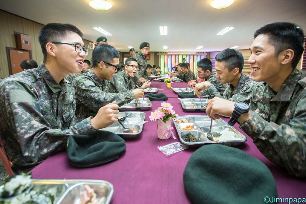 来年韓国では女性も徴兵される 女性志願兵割合1 6 日本は 北朝鮮ニュース Kwt