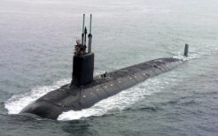 米海軍のバージニア級原子力潜水艦