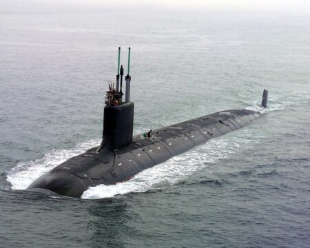 米海軍のバージニア級原子力潜水艦