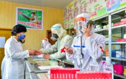 朝鮮人民軍による医療サポートを報じる27日付の労働新聞