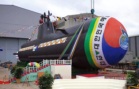 孫元一級潜水艦の3番艦「安重根」