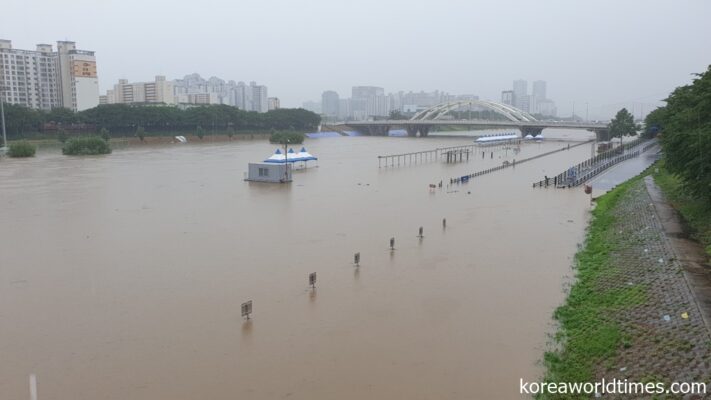 “水爆弾”がソウルを襲った