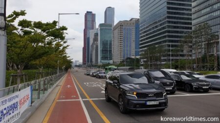 汝矣島IFCモール前の道路