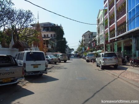 韓国人が多いとはいえ、タイと比較して観光客が12％程度に留まる程度なので、街中に外国人は少ない