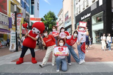 献血活動についての投稿が多い新天地イエスの公式SNS