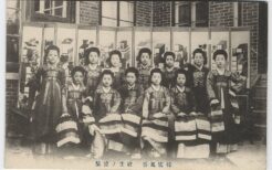 妓生の女性たち（1904年撮影）