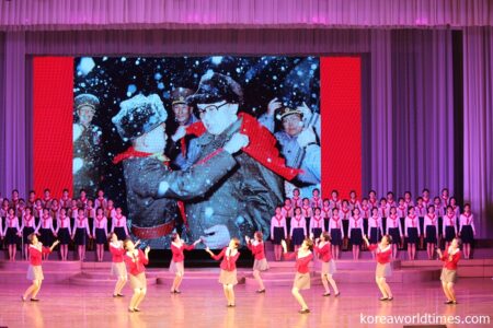 この中から北朝鮮を代表するアーティストが生まれるかもしれない