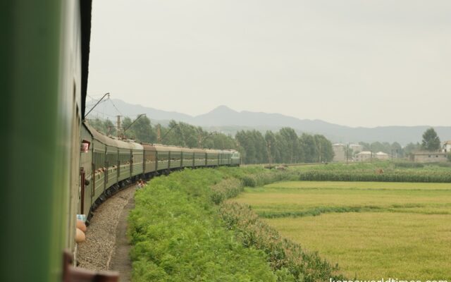 北朝鮮 国際列車での訪朝ブーム？ 高麗航空が怖い中国人出張者たち