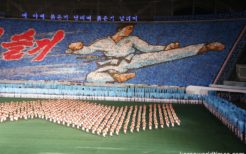 北朝鮮最大の観光収入源マスゲームが5年ぶりに復活する理由は？