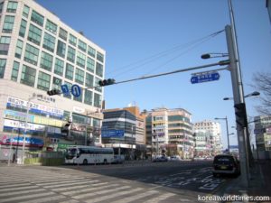 「りしょうばん」や「きんにっせい」とかつては日本語読みしていた韓国・北朝鮮人名